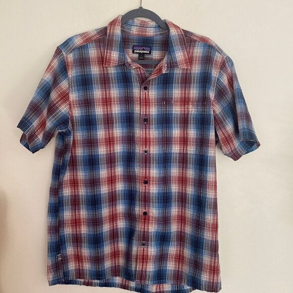 Patagonia Other - Patagonia sz L button down short sleeve red blue white excellent pre owned cond